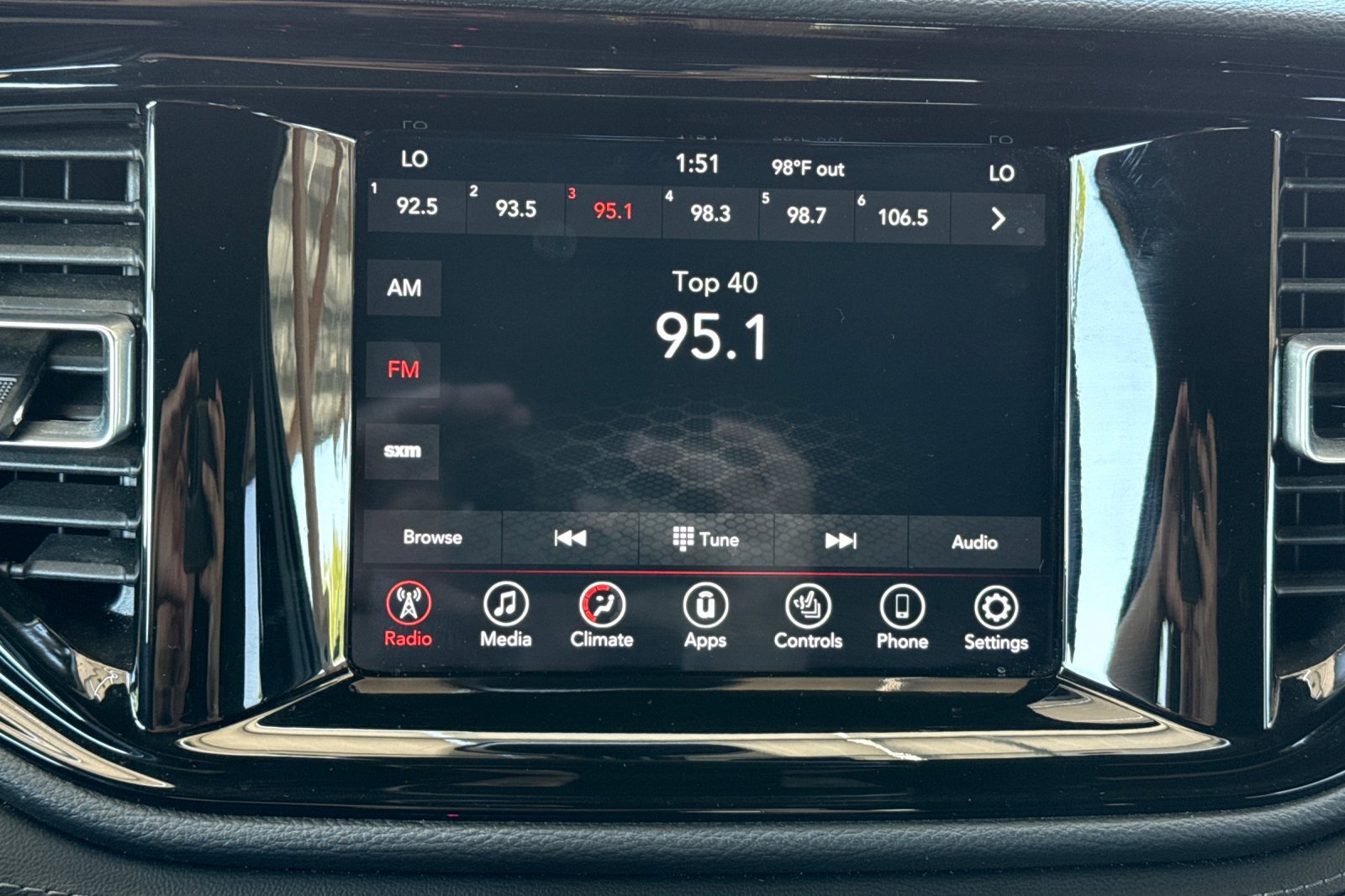 Used 2023 Dodge Durango SXT RWD image 29