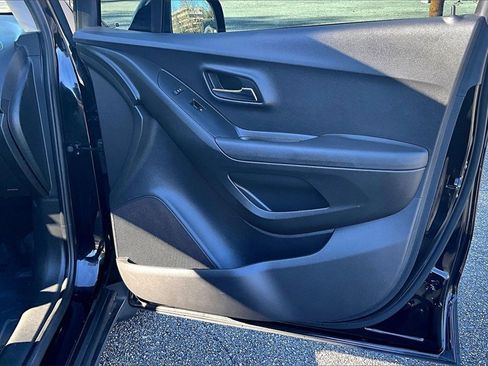 Used 2019 Chevrolet Trax LS w/ Tint and Cruise Package image 24