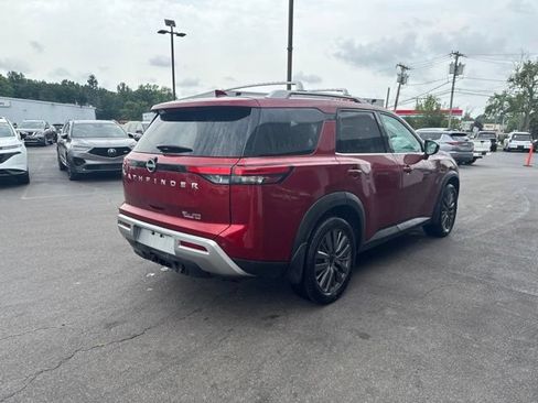 Used 2022 Nissan Pathfinder SL w/ SL Premium Package AWD/4WD image 2