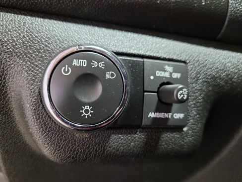 Used 2015 Buick Enclave Premium image 50