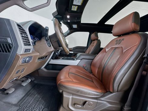 Used 2020 Ford F250 King Ranch w/ King Ranch Ultimate Package AWD/4WD image 12