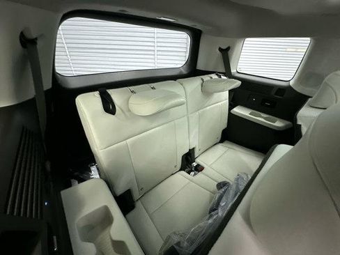 New 2025 Hyundai Santa Fe Calligraphy FWD image 17