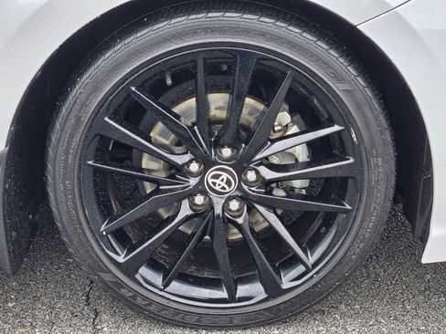 Used 2021 Toyota Camry XSE image 9