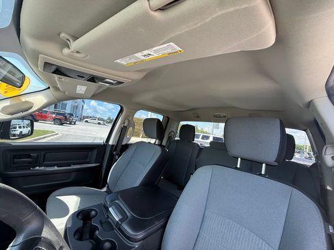 Used 2022 RAM 1500 Tradesman w/ Chrome Plus Package RWD image 21