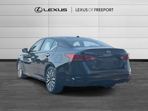 Used 2024 Nissan Altima 2.5 SV FWD image 6