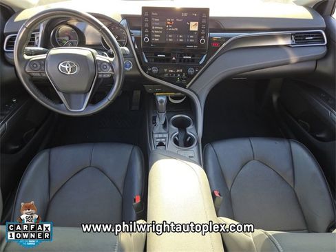 Used 2021 Toyota Camry XSE w/ Cold Weather Package image 10