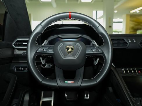 Used 2023 Lamborghini Urus Performante AWD/4WD image 52