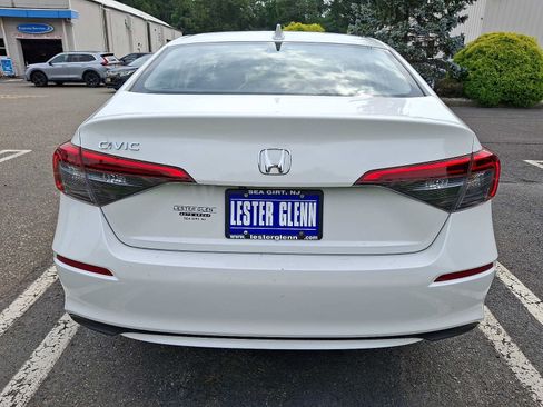 Certified 2024 Honda Civic EX image 5