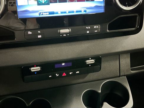 Used 2026 Mercedes-Benz Sprinter 2500 image 16