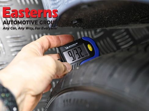 Used 2024 Toyota Camry SE image 26