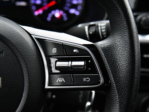 Used 2024 Kia Forte LXS image 24