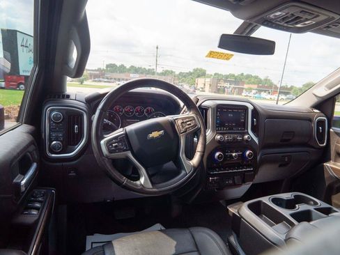 Used 2021 Chevrolet Silverado 2500 LT w/ Texas Edition AWD/4WD image 15