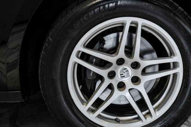 Used 2018 Porsche Macan AWD/4WD image 56