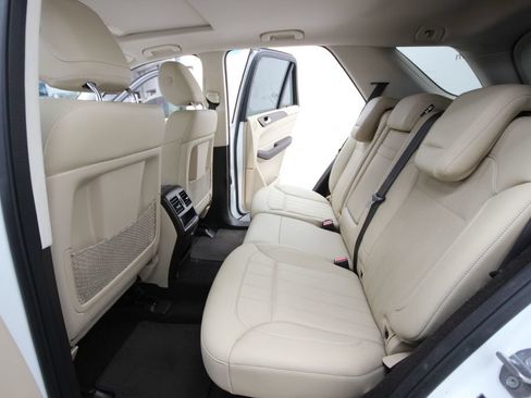 Used 2019 Mercedes-Benz GLE 400 4MATIC image 30