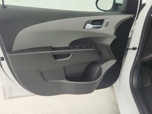 Used 2017 Chevrolet Sonic LT FWD image 21