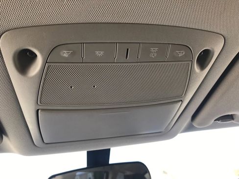 Used 2020 Nissan Pathfinder S image 18