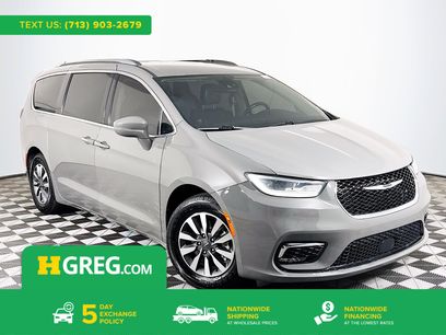 Used 2021 Chrysler Pacifica Touring-L