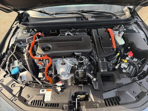 Used 2025 Honda Accord Touring image 10