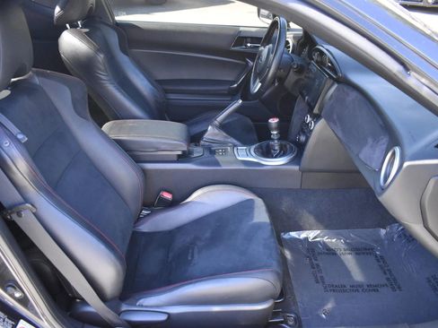 Used 2014 Subaru BRZ Limited w/ Popular Package #2A image 28