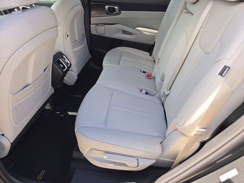New 2026 Kia Sorento EX FWD image 17