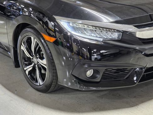 Used 2016 Honda Civic Touring image 10