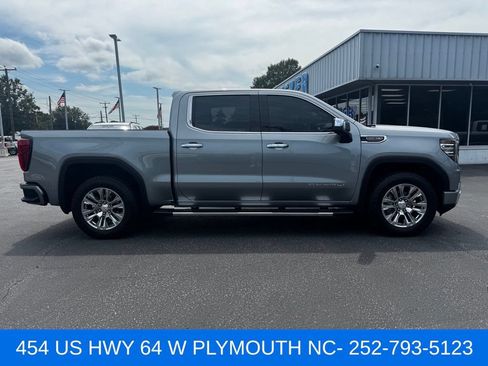 Used 2023 GMC Sierra 1500 Denali w/ Technology Package AWD/4WD image 6