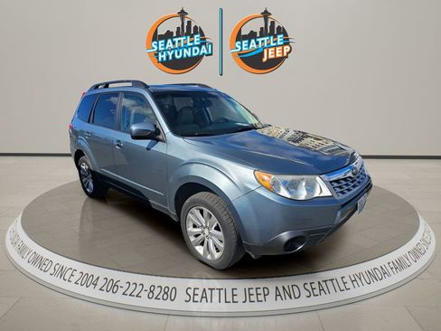 Used 2011 Subaru Forester 2.5X Premium AWD/4WD image 7