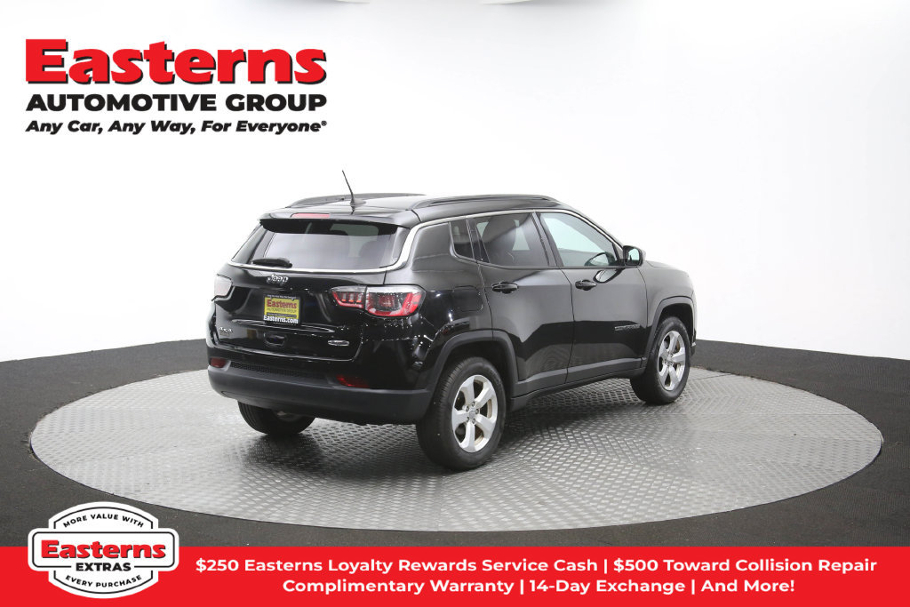 Used 2018 Jeep Compass Latitude w/ Popular Equipment Group AWD/4WD image 42