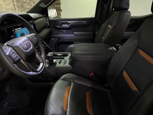 Used 2024 GMC Sierra 1500 AT4 w/ AT4 Premium Package AWD/4WD image 22
