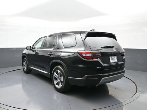 Certified 2025 Honda Pilot EX-L image 8