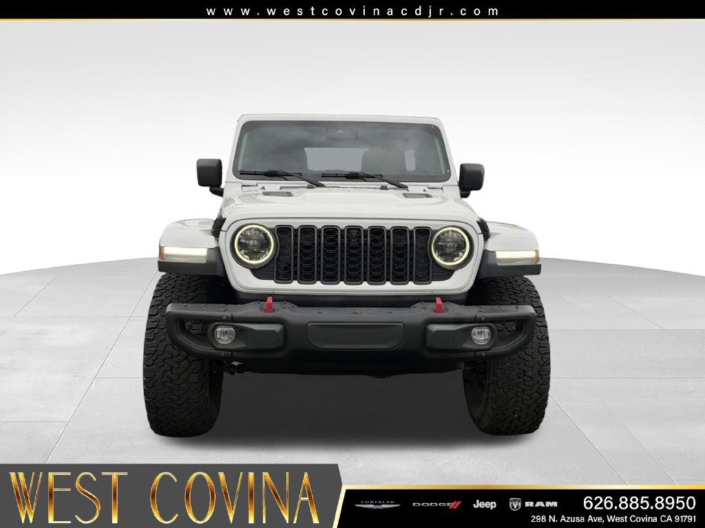 Used 2024 Jeep Wrangler Unlimited Rubicon AWD/4WD image 3