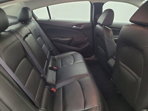 Used 2017 Chevrolet Cruze Premier FWD image 19
