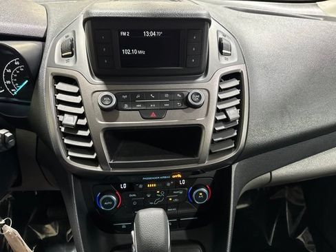 Used 2020 Ford Transit Connect XL FWD image 17