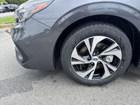 Used 2025 Subaru Legacy Premium image 9