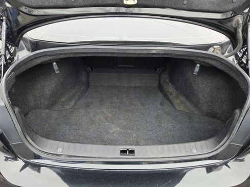 Used 2018 INFINITI Q50 Luxe w/ Essential Package (3.0T Luxe) image 19