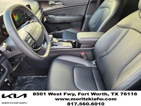 New 2026 Kia Sportage EX FWD image 9