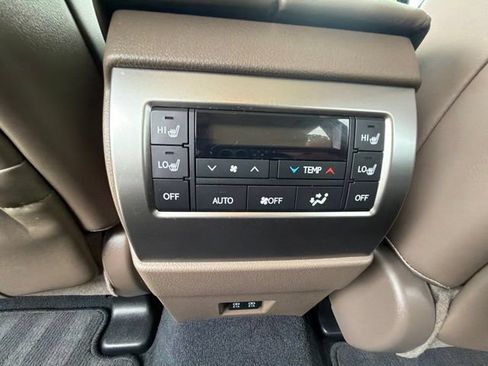 Used 2023 Lexus GX 460 Luxury w/ Accessory Package AWD/4WD image 79