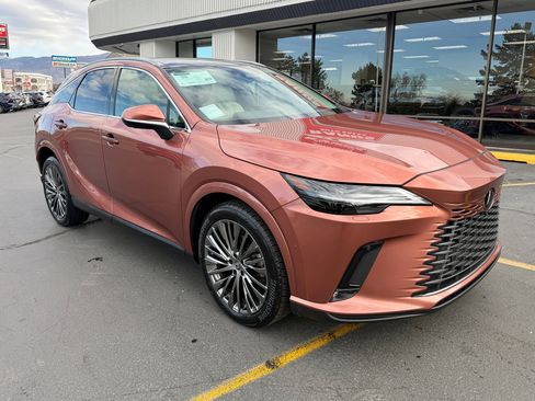 Used 2023 Lexus RX 350 AWD image 2