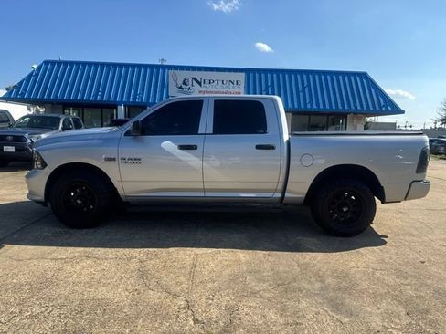 Used 2014 RAM 1500 Express AWD/4WD image 8