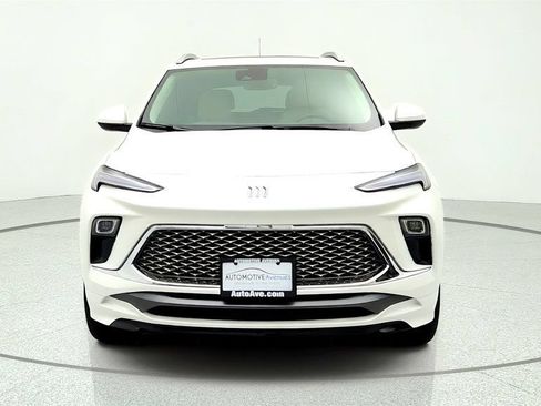 Used 2026 Buick Encore GX Avenir FWD image 2