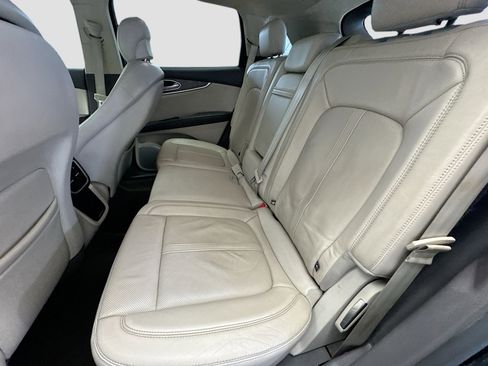 Used 2016 Lincoln MKX Reserve image 13