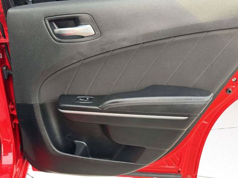 Used 2022 Dodge Charger SXT RWD image 39