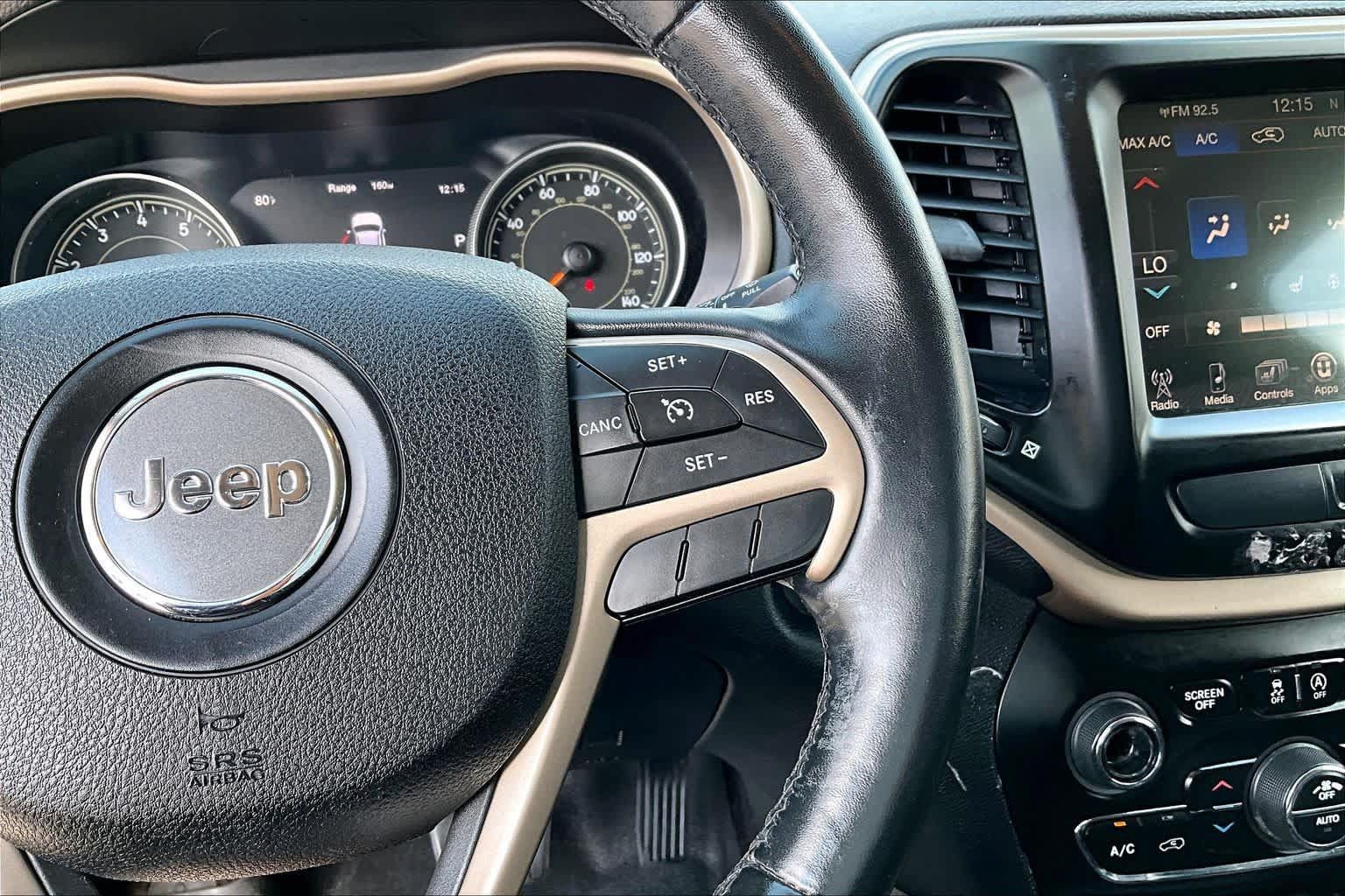 Used 2015 Jeep Cherokee Limited AWD/4WD image 25