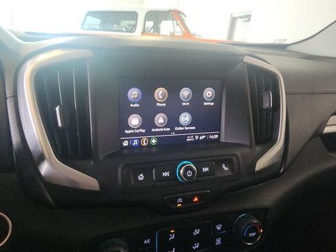 Used 2024 GMC Terrain SLE AWD/4WD image 21