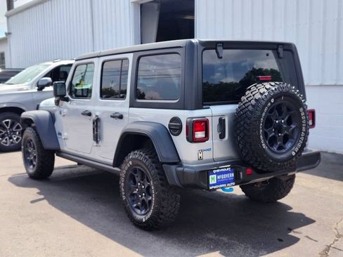 Used 2023 Jeep Wrangler Unlimited w/ Cold Weather Group AWD/4WD image 3