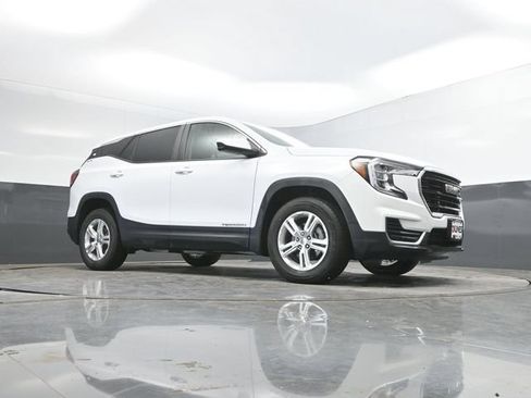 Used 2024 GMC Terrain SLE AWD/4WD image 46