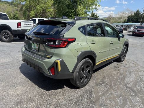 Used 2024 Subaru Crosstrek 2.5i Sport AWD/4WD image 9