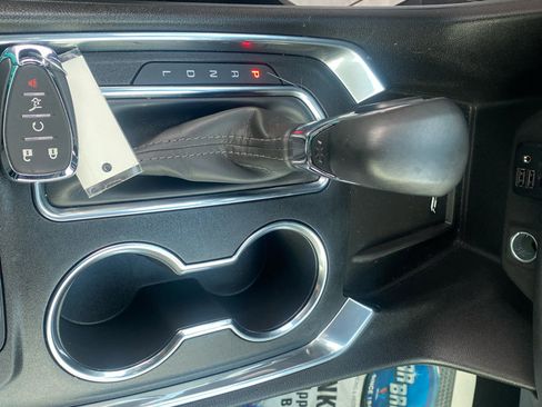 Used 2023 Chevrolet Traverse Premier image 23