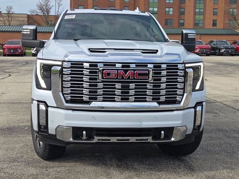 New 2026 GMC Sierra 3500 Denali w/ Denali Reserve Package AWD/4WD image 5