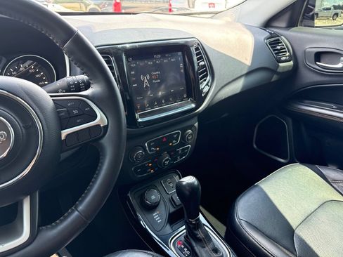 Used 2017 Jeep Compass Limited AWD/4WD image 16